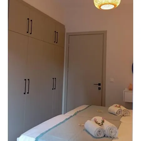 Venetton Garden House Corfu דירה גאוביה